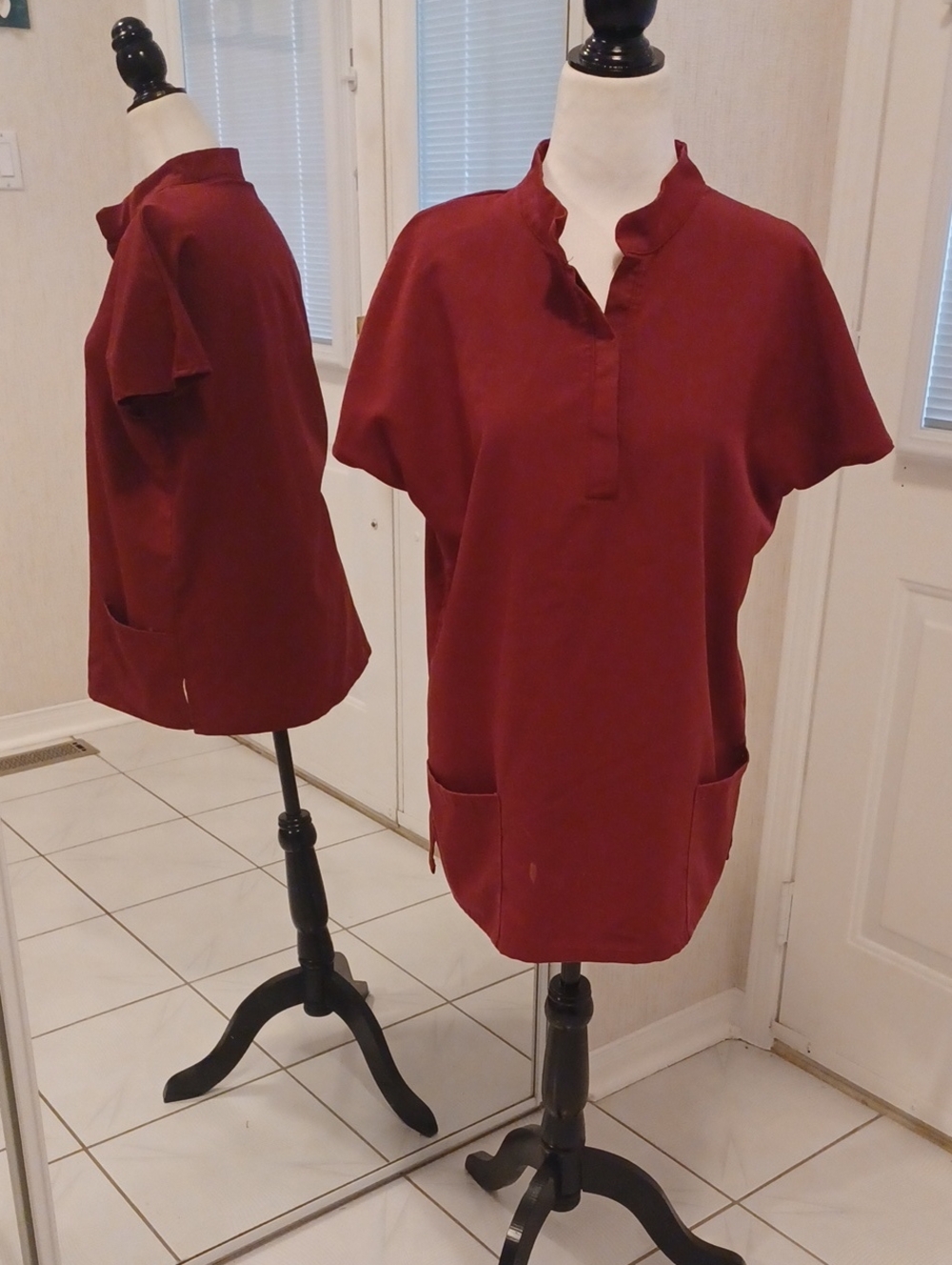 4/$40 Burgundy Utility Top (Scrub) - Size Large (Stained)